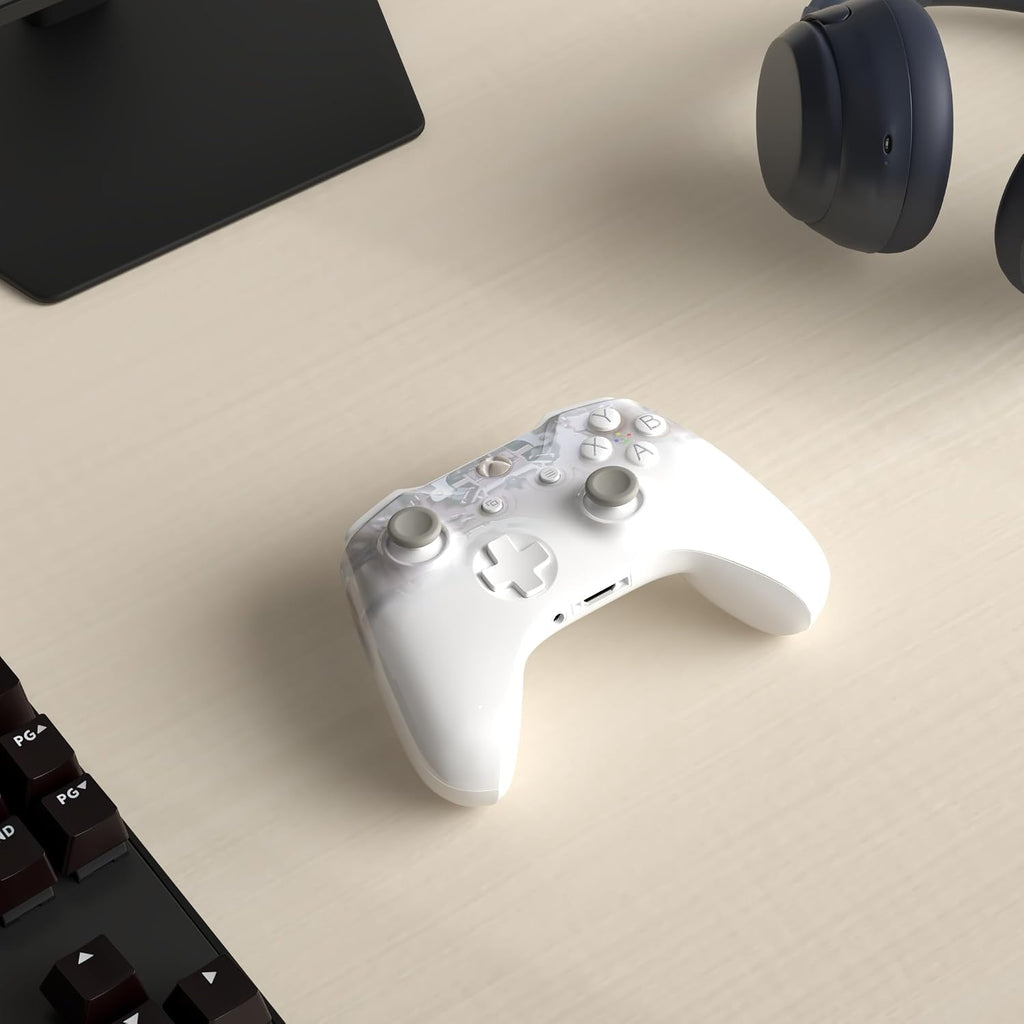Xbox Wireless Controller – Phantom White Special Edition