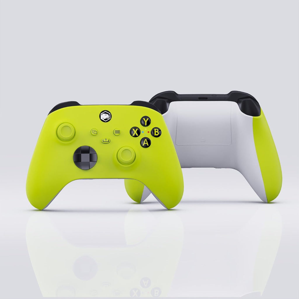 Battle Beaver Super Stock Controller for Xbox Series X/S with Rumbles In, TMR, Carrying Case Robot White [video game] [video game] [video game]
