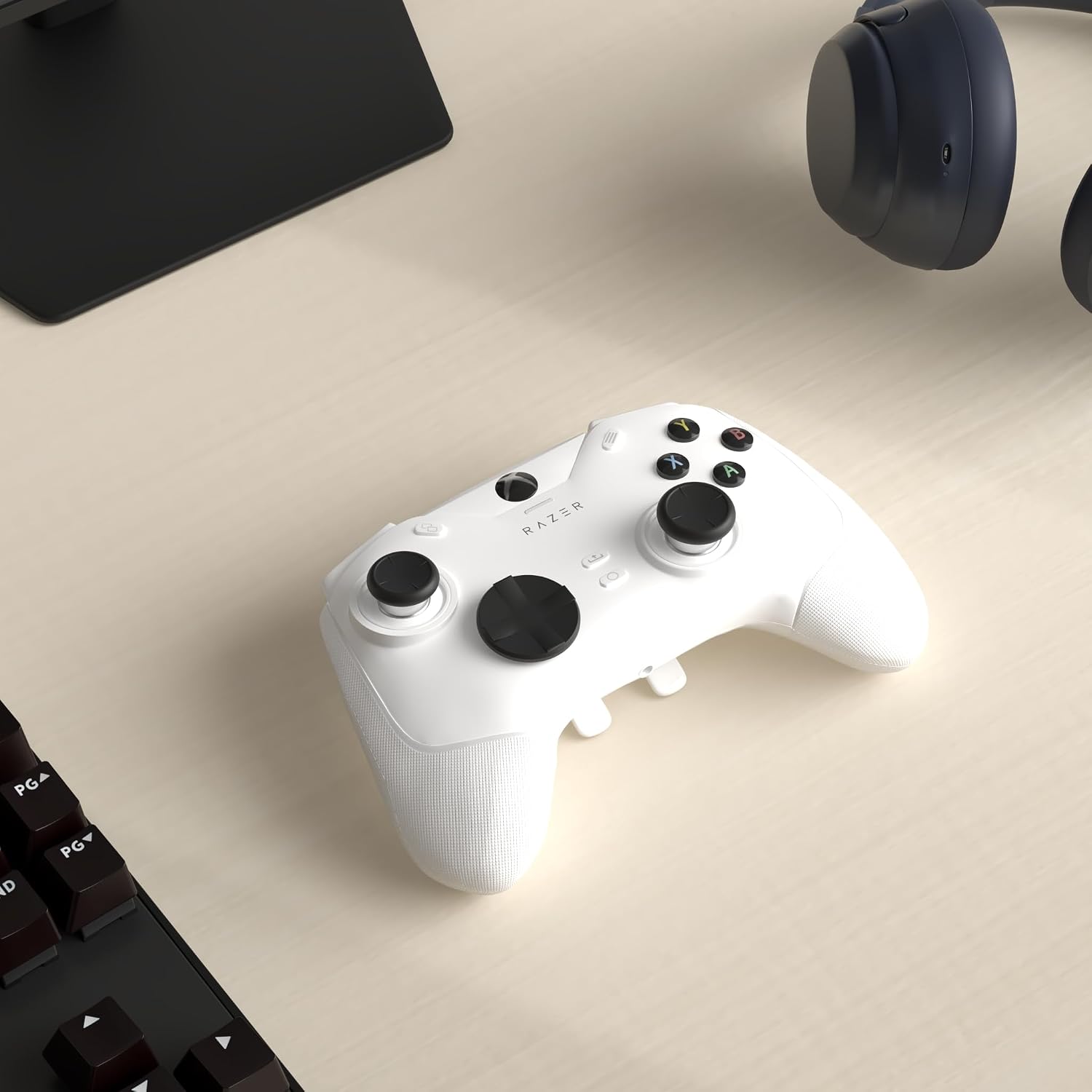 Razer Wolverine V2 Chroma Wired Gaming Pro Controller for Xbox Series X|S, Xbox One, PC: RGB Lighting - Remappable Buttons & Triggers - Mecha-Tactile Buttons & D-Pad - Trigger Stop-Switches - White