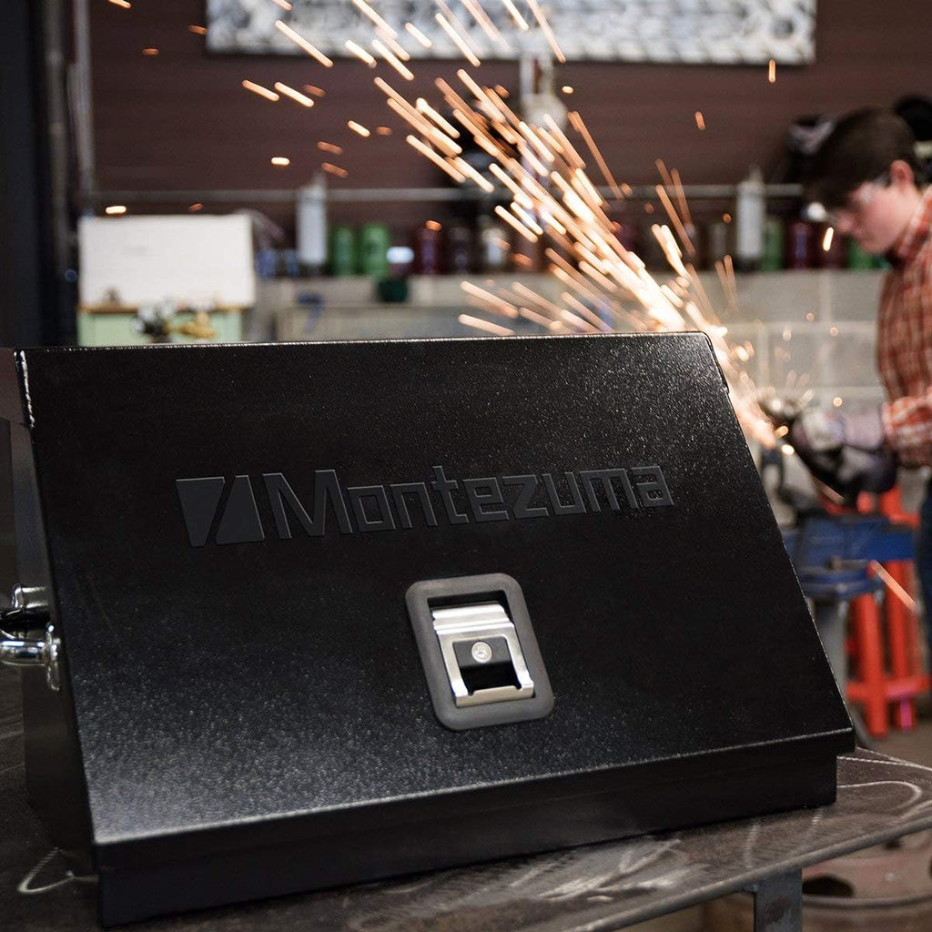 Montezuma – SM200B – 22.5-Inch Portable TRIANGLE Toolbox – Heavy-Duty Steel Construction – Metric and SAE Storage Chest – Weather-Resistant Toolbox – Lock and Latching System