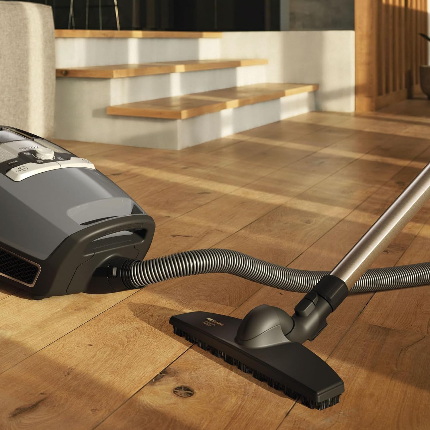 Miele Blizzard CX1 Pure Suction Bagless Canister Vacuum Cleaner with AllTeQ Universal Floorhead and Parquet Twister Floorhead, 1200 W, Graphite Gray – 10829430