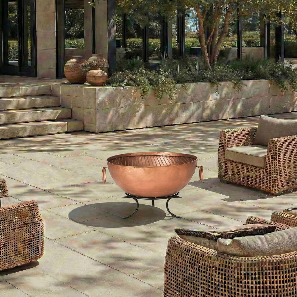 Safavieh Outdoor Collection Bangkok Fire Pit, Copper and Black
