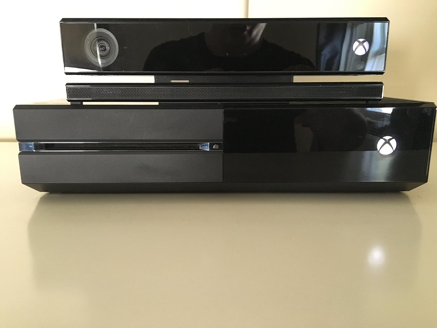 Xbox One 500GB Console with Kinect (No Chat Headset Included)