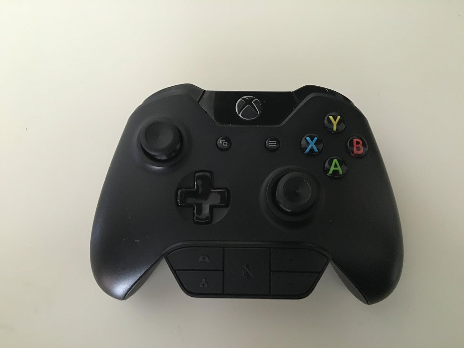 Xbox One 500GB Console with Kinect (No Chat Headset Included)