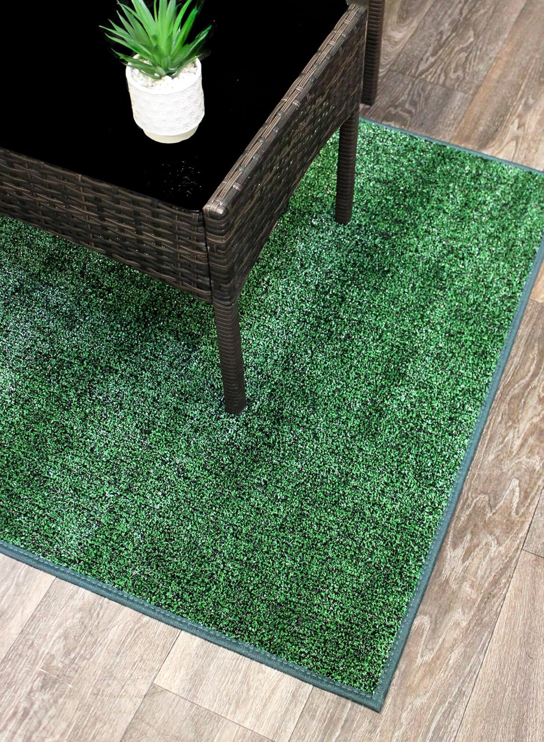 KOECKRITZ Outdoor Turf Rug – Weather-Resistant Artificial Grass Carpet for Patio, Deck, Porch, Gazebo, Boat & Pool – Lightweight, Fade-Resistant - 6' x 12' Holly Leaf