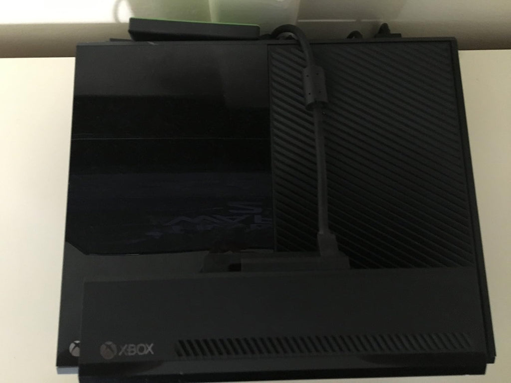 Xbox One 500GB Console with Kinect (No Chat Headset Included)